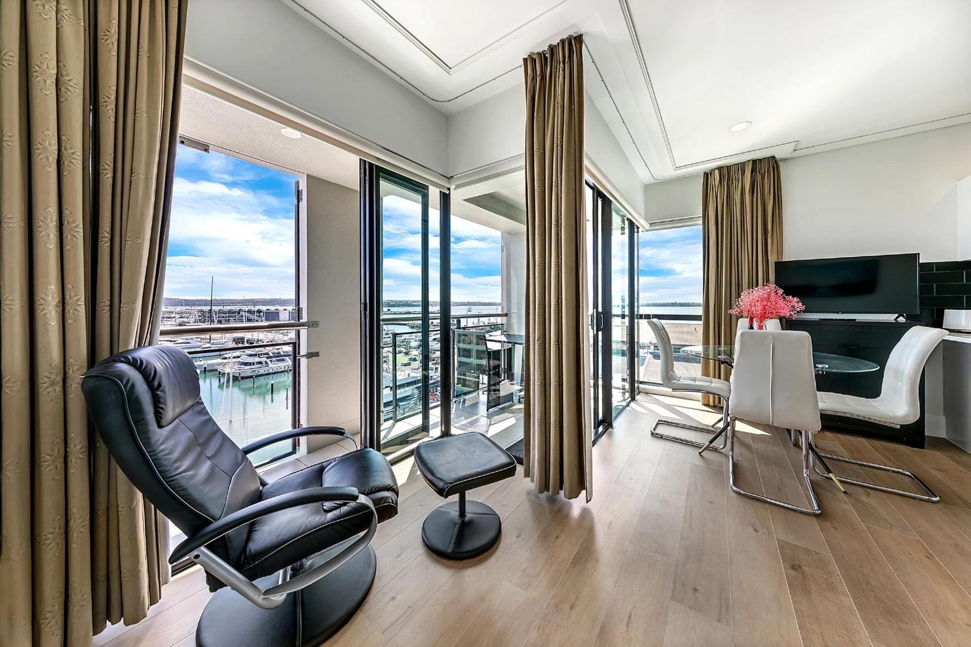 Exquisite Sun Soaked Corner Apartment Auckland Kültér fotó